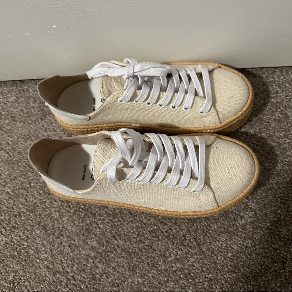 Schutz Clover Beige Canvas Espadrille Platform Sneakers Women’s Size 6B Summer